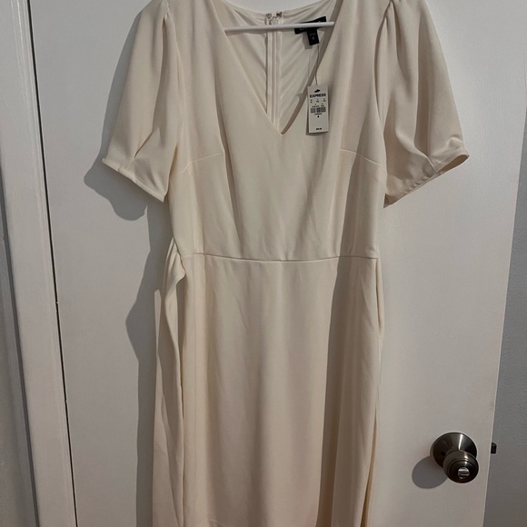 Express Tie Front Dress Size Medium White/Cream Color - Picture 4 of 5